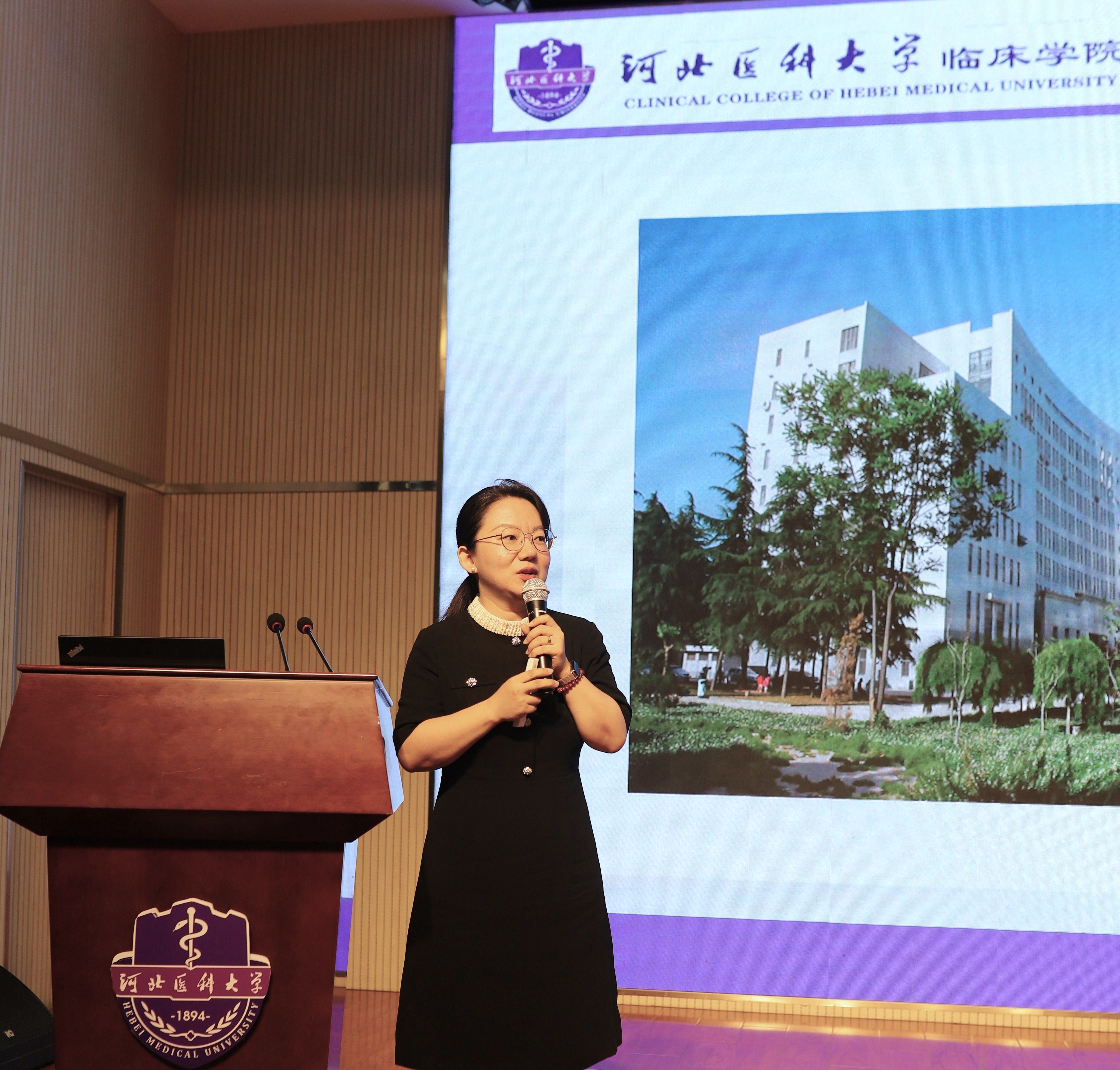 李院长 - 副本.jpg