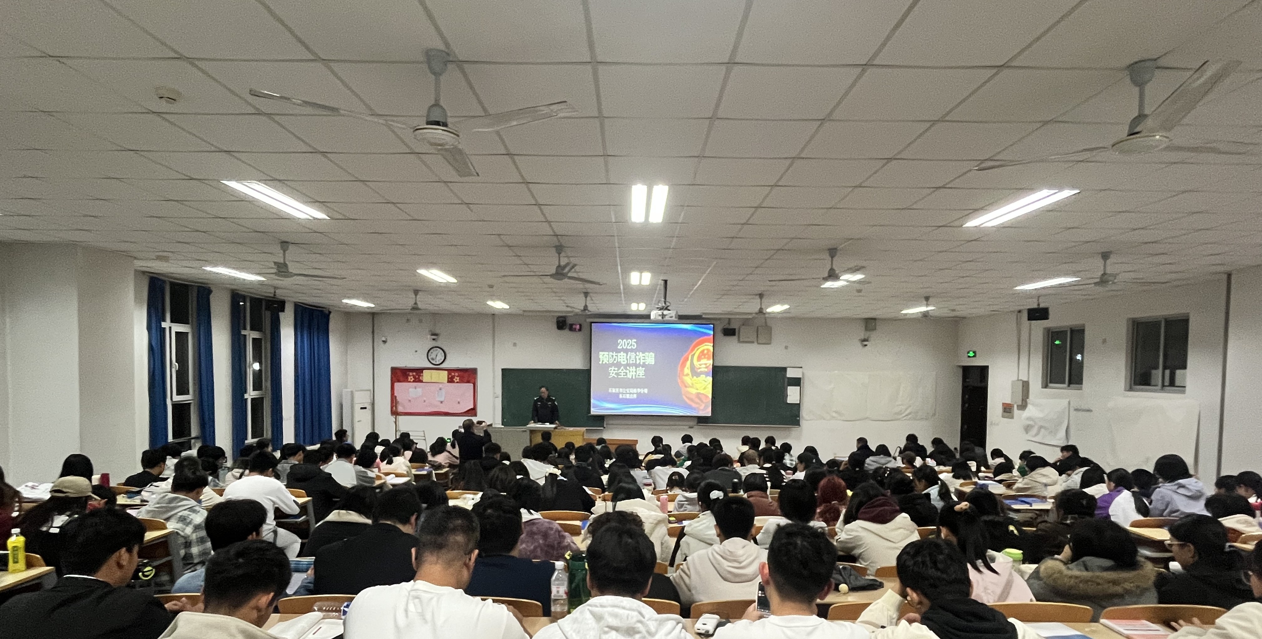 1761206709260054809.jpg 保卫2.jpg